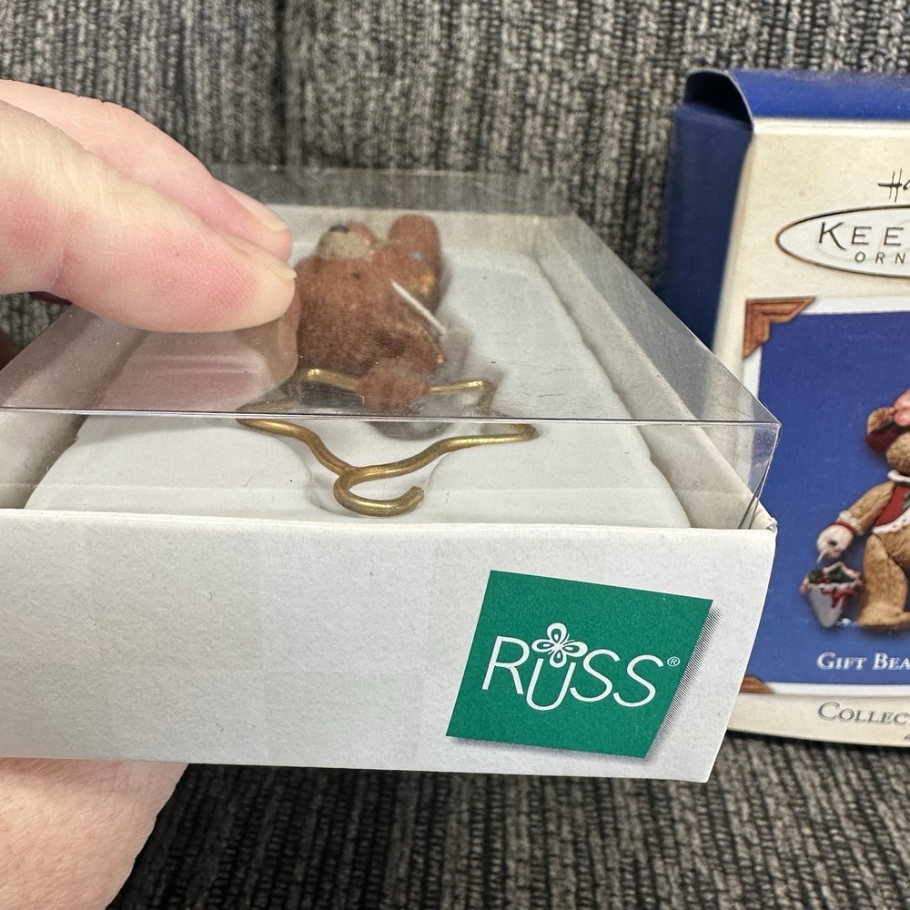 5 LOT Hallmark & Russ Bears Keepsake Christmas Ornament Gift Bearers Series - Picture 4 of 15